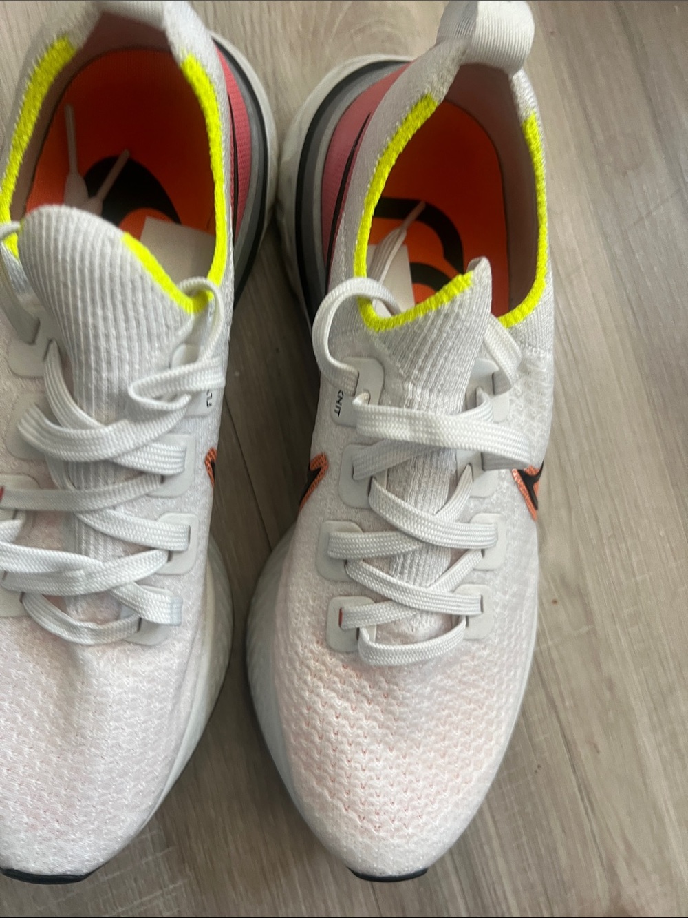 Nike Shoes React Infinity Run Lace Up Sneakers Sz 8.5 Gym Trails Running Travel View 2